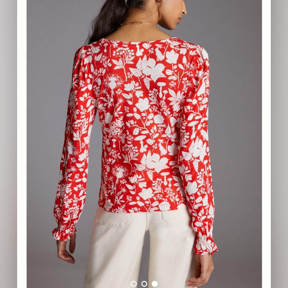 Maeve Seamed V-Neck Top / Red - Picture 3 of 3